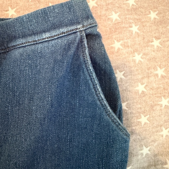 L.L. Bean Perfect Fit Pants, Denim Straight-Leg - size petite L - stonewashed - Picture 7 of 7